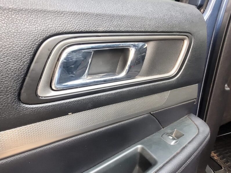 FORD EXPLORER XLT AWD 4×4 – 2019 – Voiture à vendre à Dakar full