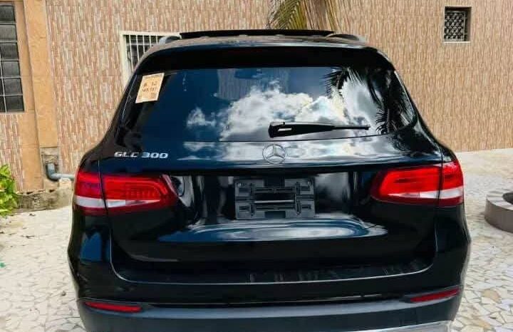 Mercedes GLC 300 2019 à vendre à Dakar – Essence full