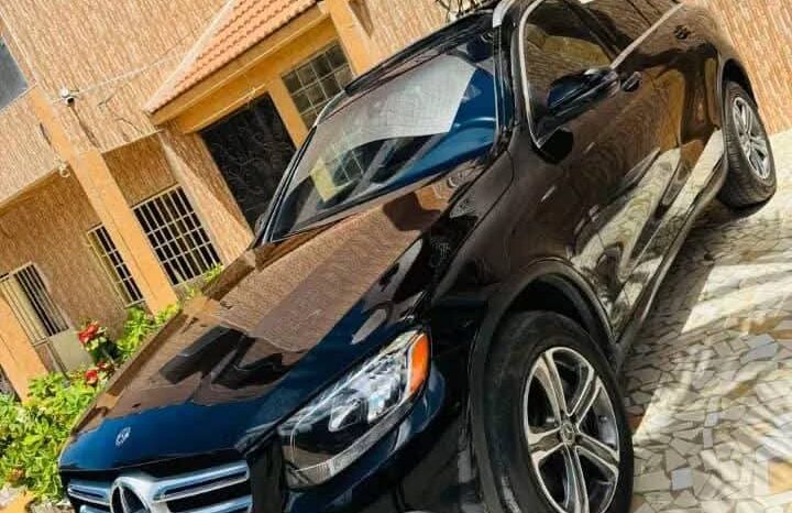 Mercedes GLC 300 2019 à vendre à Dakar – Essence full