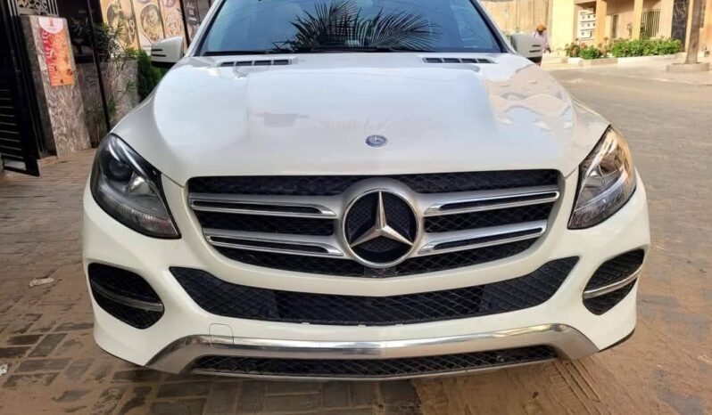 MERCEDEZ-BENZ-GLE-350-4MATIC-2017- FAce 2