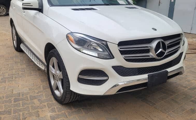 Mercedes GLE 350 4MATIC à vendre à Dakar – Essence full
