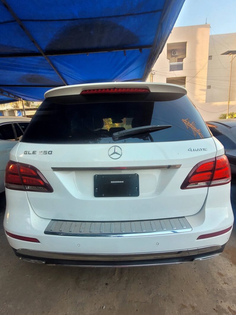 Mercedes GLE 350 4MATIC à vendre à Dakar – Essence full