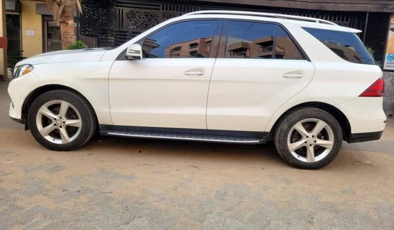 Mercedes GLE 350 4MATIC à vendre à Dakar – Essence full