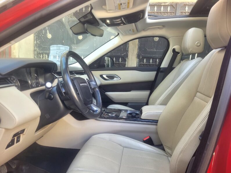 Range Rover Velar – Diesel 2.0 – Voiture d’occasion disponible à Dakar full