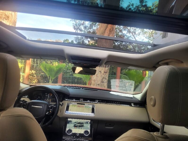 Range Rover Velar – Diesel 2.0 – Voiture d’occasion disponible à Dakar full
