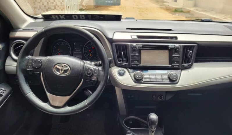 Toyota RAV4 2018 -Essence – Voiture d’occasion Dakar full