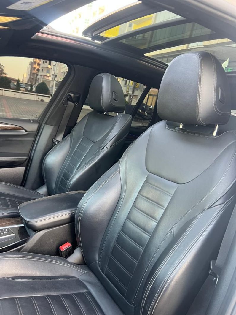 BMW X3 2019 Essence à vendre à Dakar full