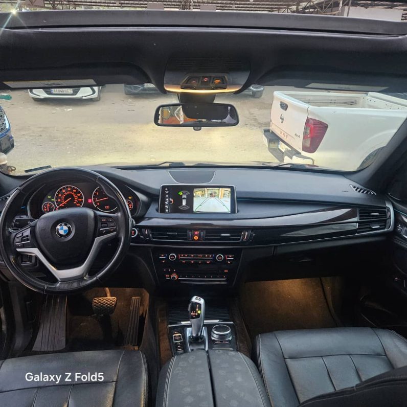 BMW X5 Pack M 2017 à vendre à Dakar – essence automatique 4×4 full