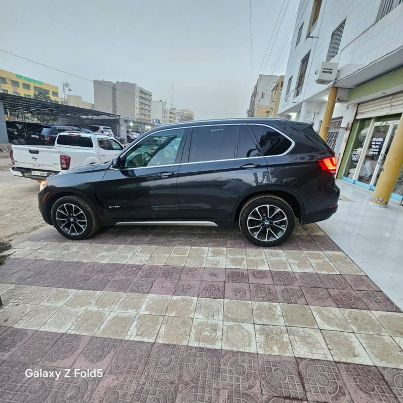BMW X5 Pack M 2017 à vendre à Dakar – essence automatique 4×4 full