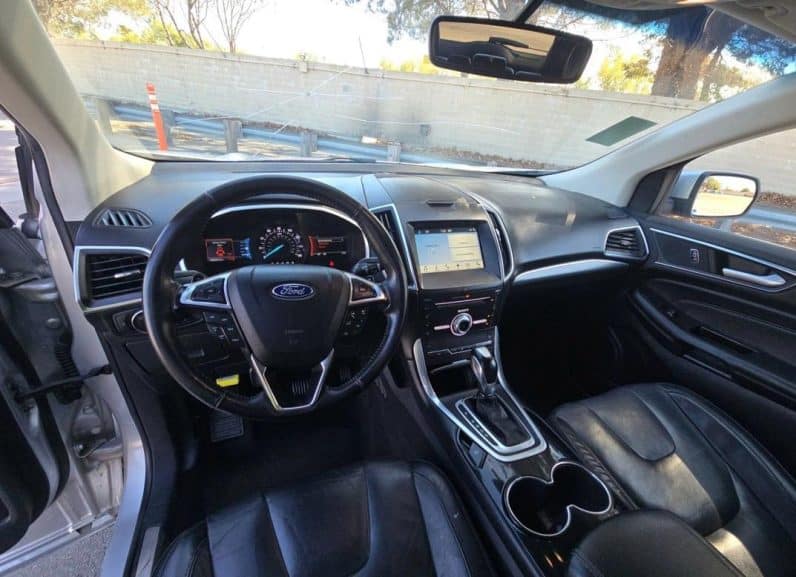 Ford Edge Titanium 2017 à vendre à Dakar-essence automatique 4×4 full