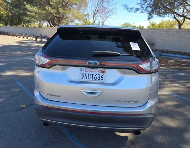 Ford Edge Titanium 2017 à vendre à Dakar-essence automatique 4×4 full