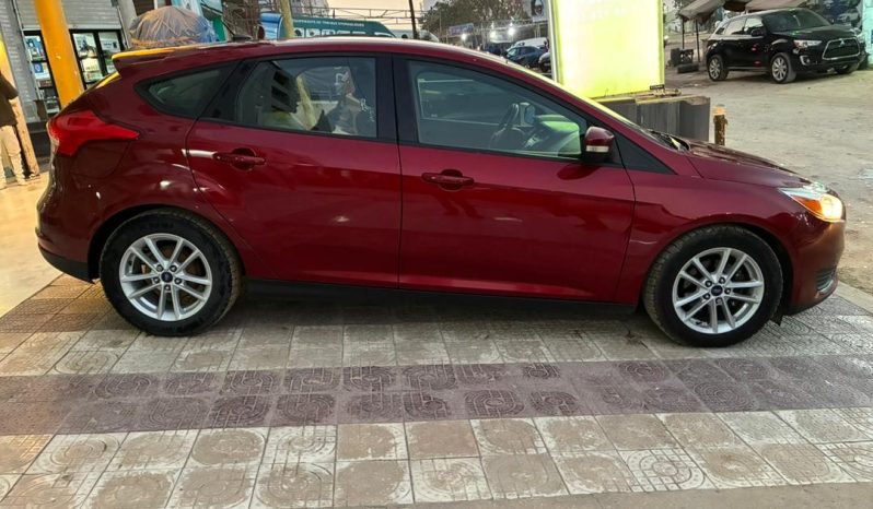 Ford Focus 2017 occasion à Dakar – essence automatique full