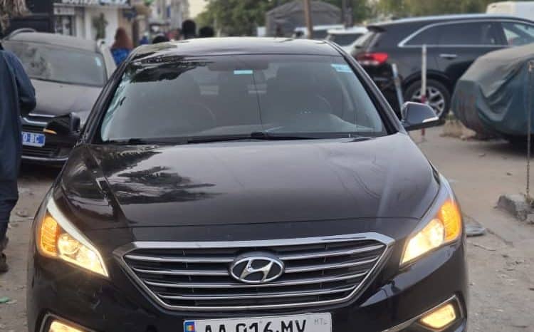 Hyndai-Sonata-noir-2014-face