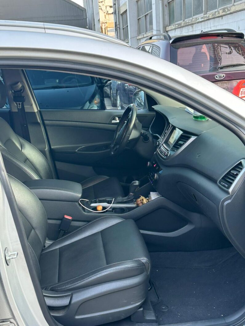 Hyundai Tucson 2016 Diesel Automatique – Voiture d’occasion Dakar full