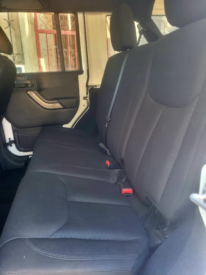 Jeep Wrangler Sahara 2016 V6 – 4×4 – Voiture d’occasion Dakar full