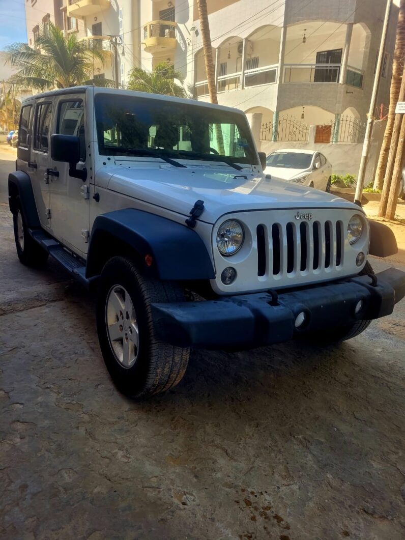 Jeep Wrangler Sahara 2016 V6 – 4×4 – Voiture d’occasion Dakar full
