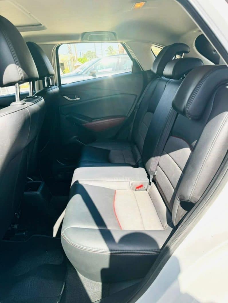 Location Mazda CX-3 2017 full