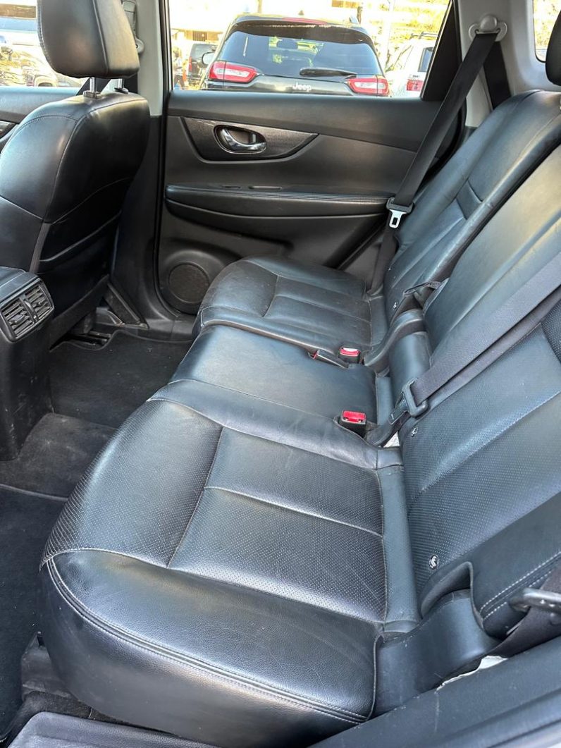 SUV occasion Dakar : Nissan X-Trail 2018 diesel automatique full