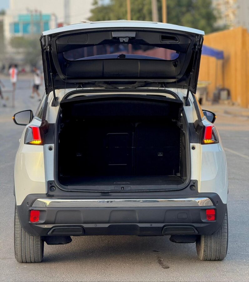 Voiture à vendre à Dakar : Peugeot 3008 2017 Diesel Automatique full