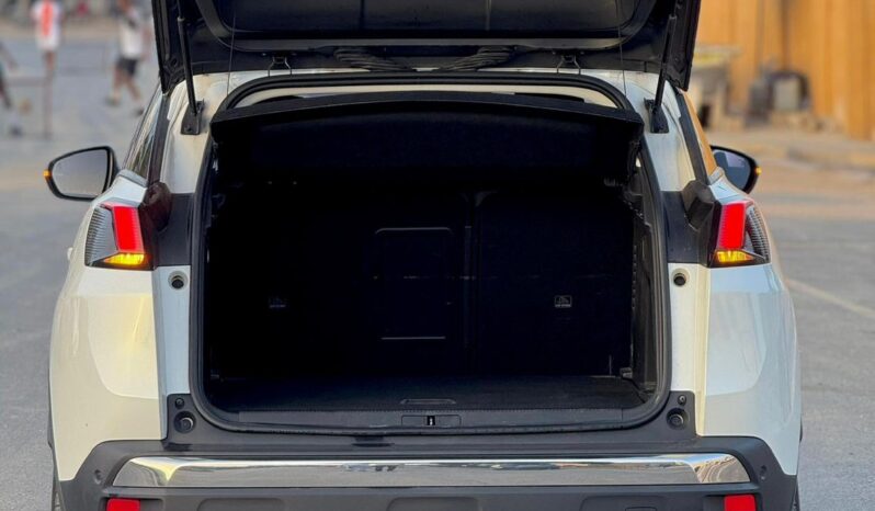 Voiture à vendre à Dakar : Peugeot 3008 2017 Diesel Automatique full