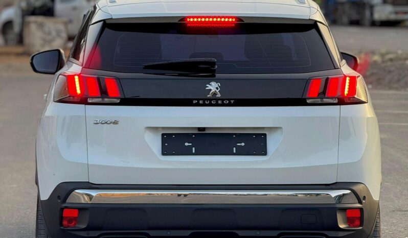 Voiture à vendre à Dakar : Peugeot 3008 2017 Diesel Automatique full