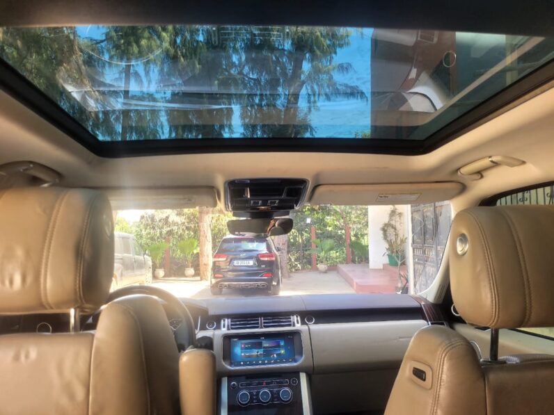 Range Rover Vogue 2017 V6 Diesel – Full options – Voiture d’occasion Dakar full