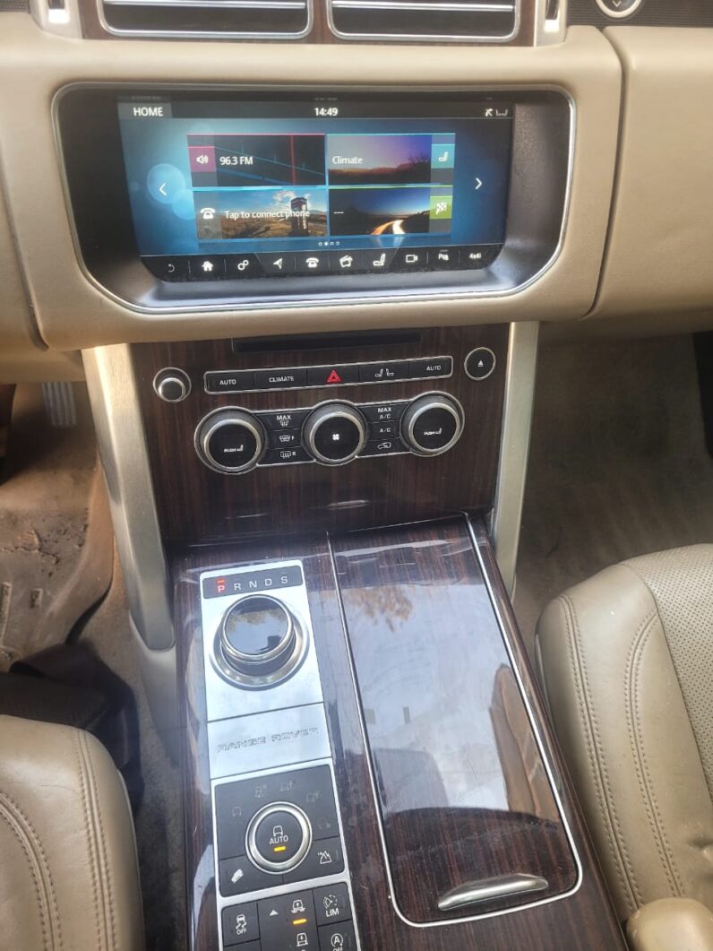 Range Rover Vogue 2017 V6 Diesel – Full options – Voiture d’occasion Dakar full