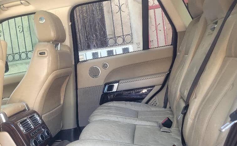 Range Rover Vogue 2017 V6 Diesel – Full options – Voiture d’occasion Dakar full