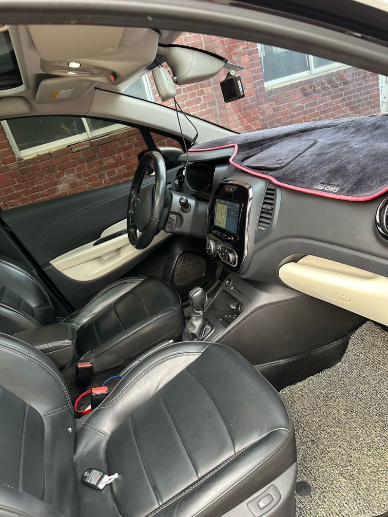 Renault QM3 2018 Diesel Automatique à vendre à Dakar full