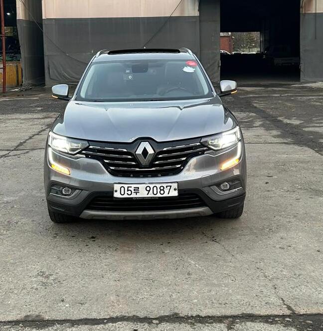 Renault QM6 2018 diesel automatique 4×4 venant à Dakar