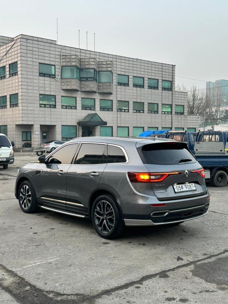 Renault QM6 2018 diesel automatique 4×4 venant à Dakar full