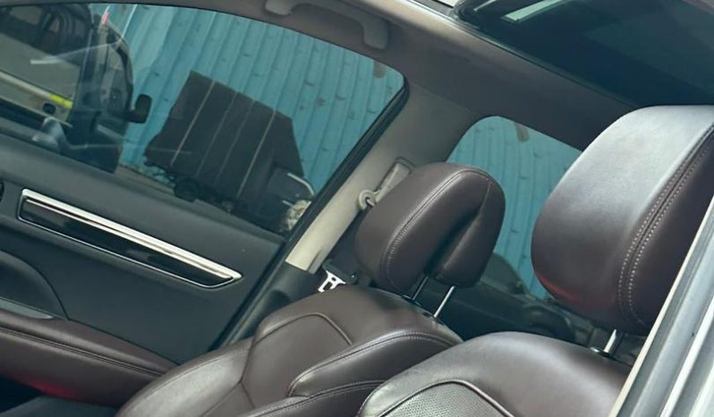 Renault QM6 2018 diesel automatique 4×4 venant à Dakar full