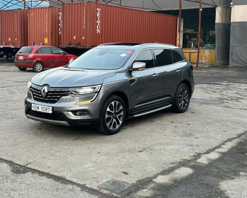 Renault QM6 2018 diesel automatique 4×4 venant à Dakar full