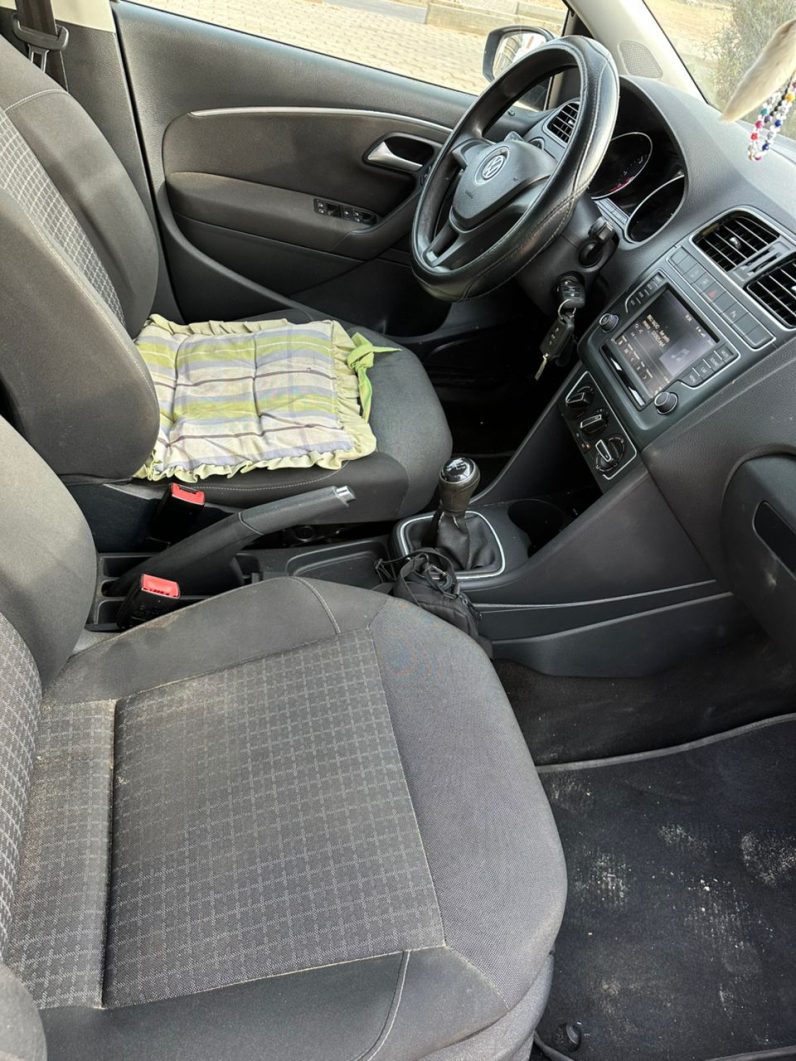 Auto occasion Dakar : Volkswagen Polo 2017 diesel faible kilométrage full